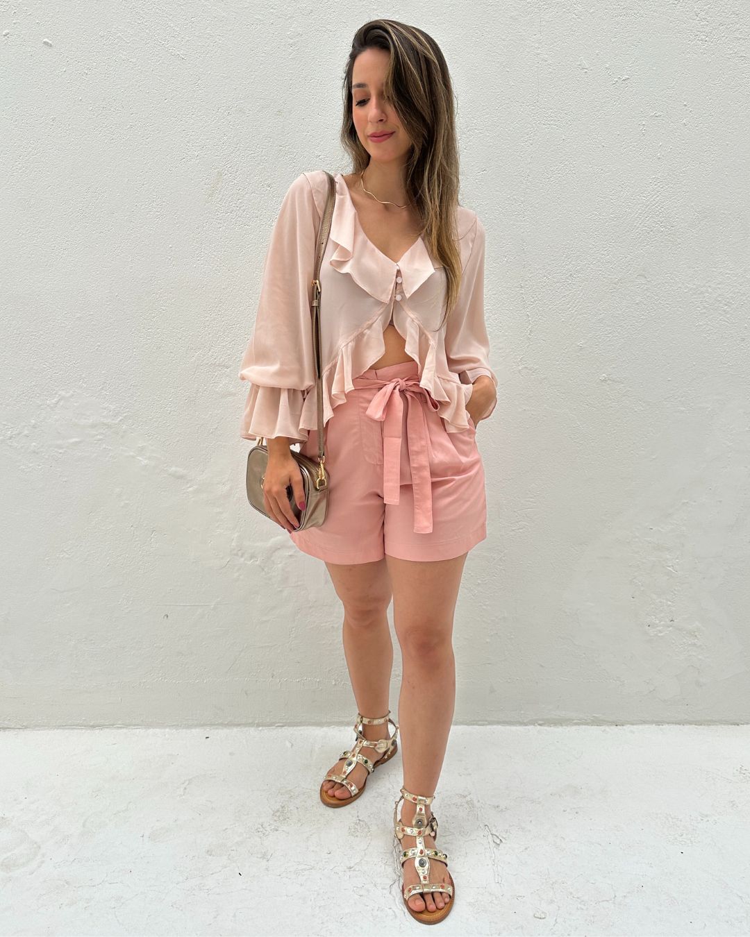 Bata Boho com Babados e Botão Rosa Tulipa