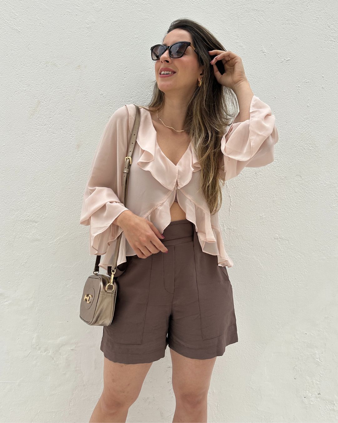 Bata Boho com Babados e Botão Rosa Tulipa