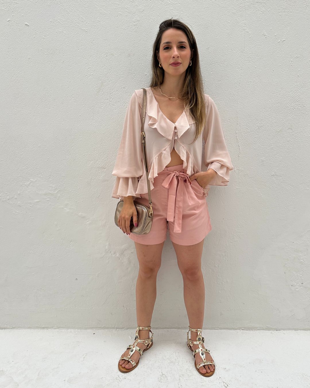 Bata Boho com Babados e Botão Rosa Tulipa