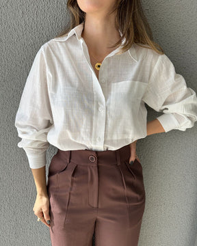 Camisa tradicional branca com bolso frontal branca Jasmim