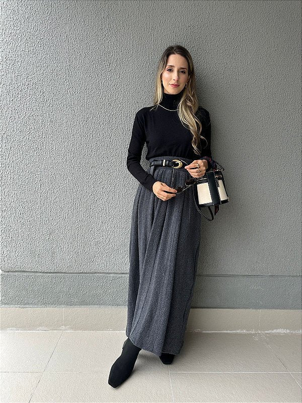 Blusa cacharrel tricô modal gola alta Rolê Lisa preta Lirio