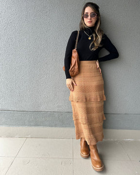 Blusa cacharrel tricô modal gola alta Rolê Lisa preta Lirio