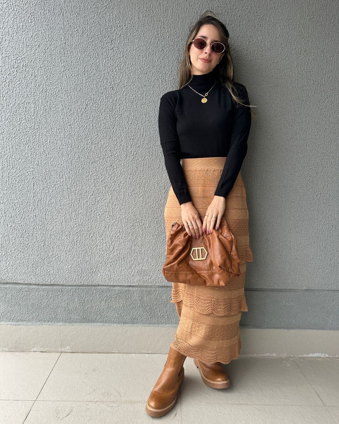 Blusa cacharrel tricô modal gola alta Rolê Lisa preta Lirio