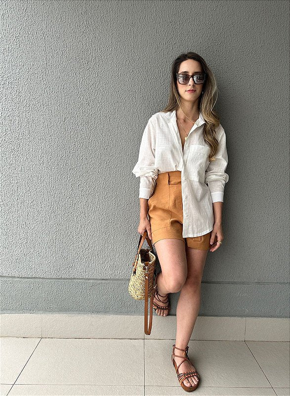 Camisa tradicional branca com bolso frontal branca Jasmim