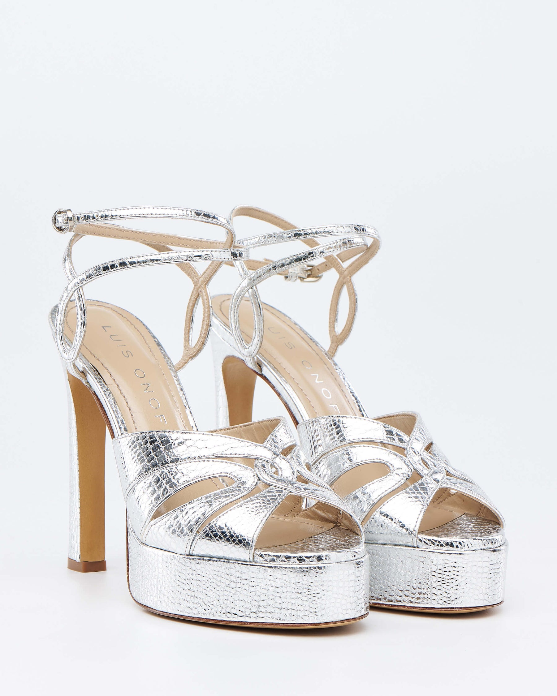 Lustrous Silver Plataform